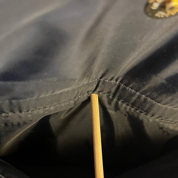 TOMMY HILFIGER  WOMEN'S BLACK SIGNATURE CANVAS CROSSBODY/SHOULDER WITH GOLD TONE - Picture 8 of 8